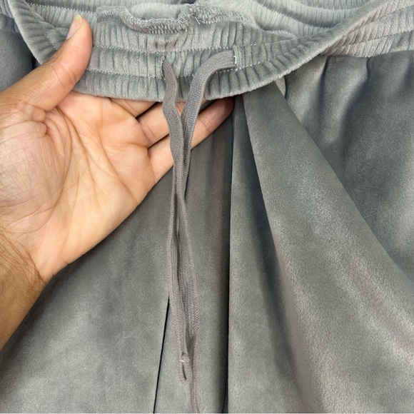 Skims Grey Velour Jogger Lounger Pants size Large - Picture 9 of 9